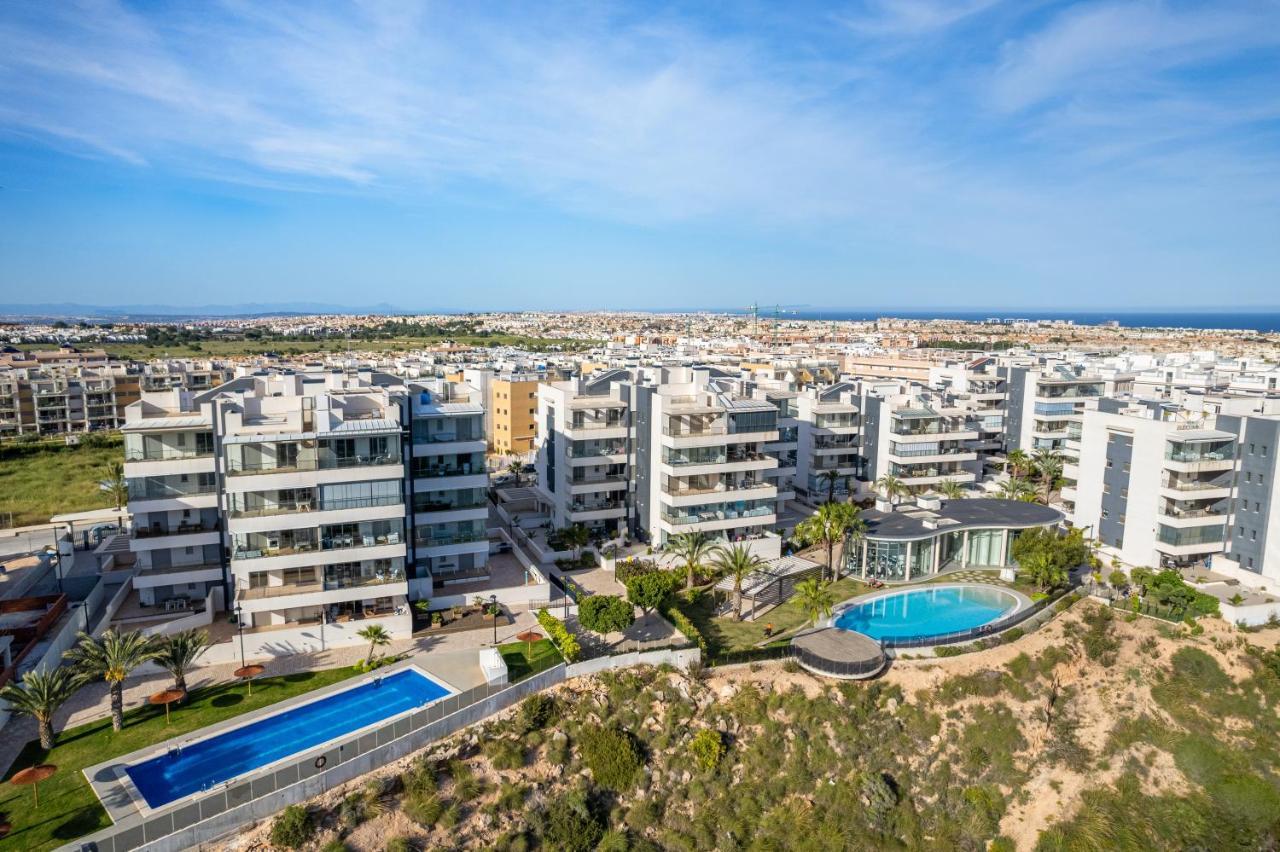 La Zenia Cocoon - Luxury Penthouse With Jacuzzi, 2 Pools, Indoor Heated Pool, Sauna, Gym, Playstation Apartman Dehesa de Campoamor  Kültér fotó